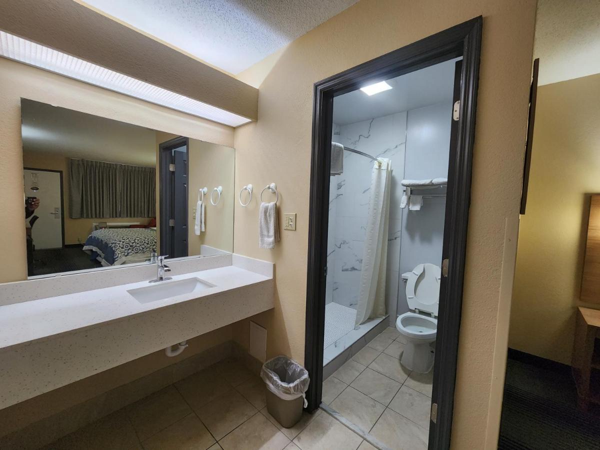 Budget Host Inn Henderson Eksteriør billede